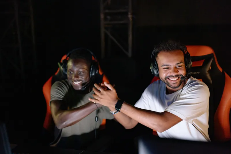 The Slow Burn: Reading Your Team's Emotional State Before It Torches Your Scrim